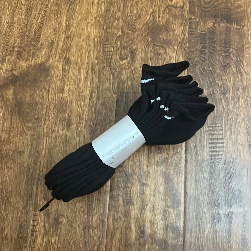 Nike Everyday No Show Cotton Cushioned Socks 6 Pack